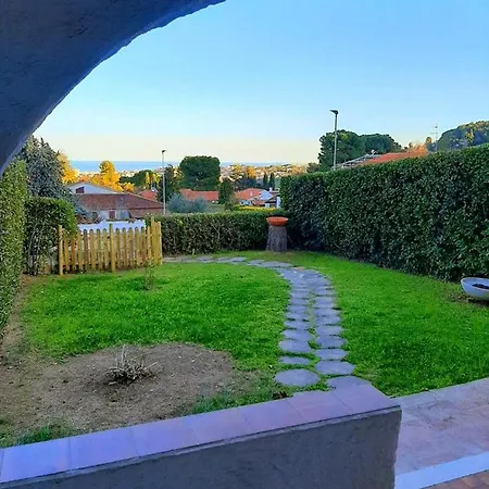 Ferienhaus Tommy Con Giardino Vista Mare E Spiaggia Inlusa Numana